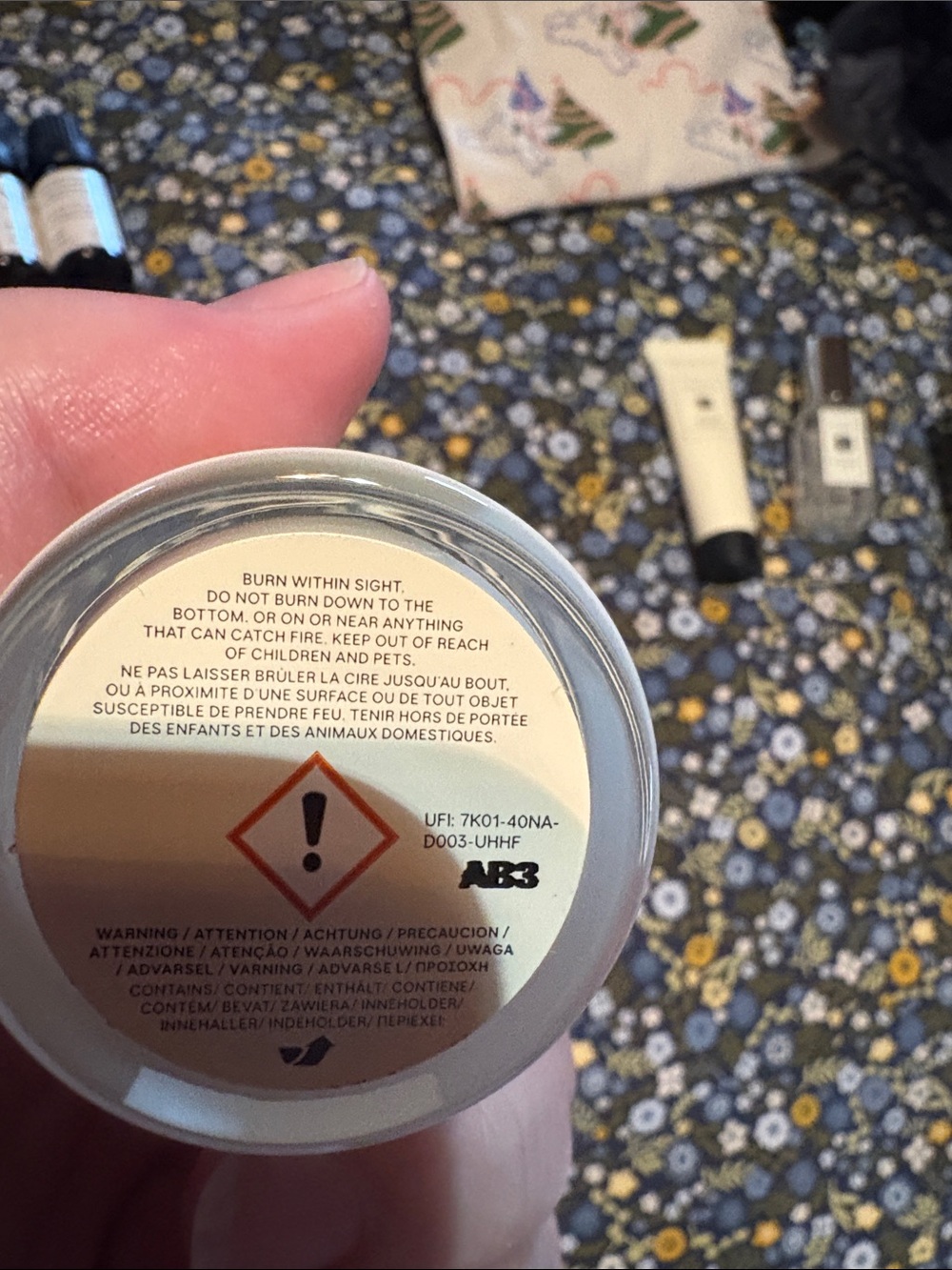 Jo Malone Lime Basil & Mandarin Candle Mini and Hand Cream - Picture 2 of 4